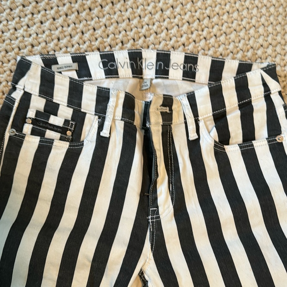 calvin klein black and white stripe ankle skinny jean